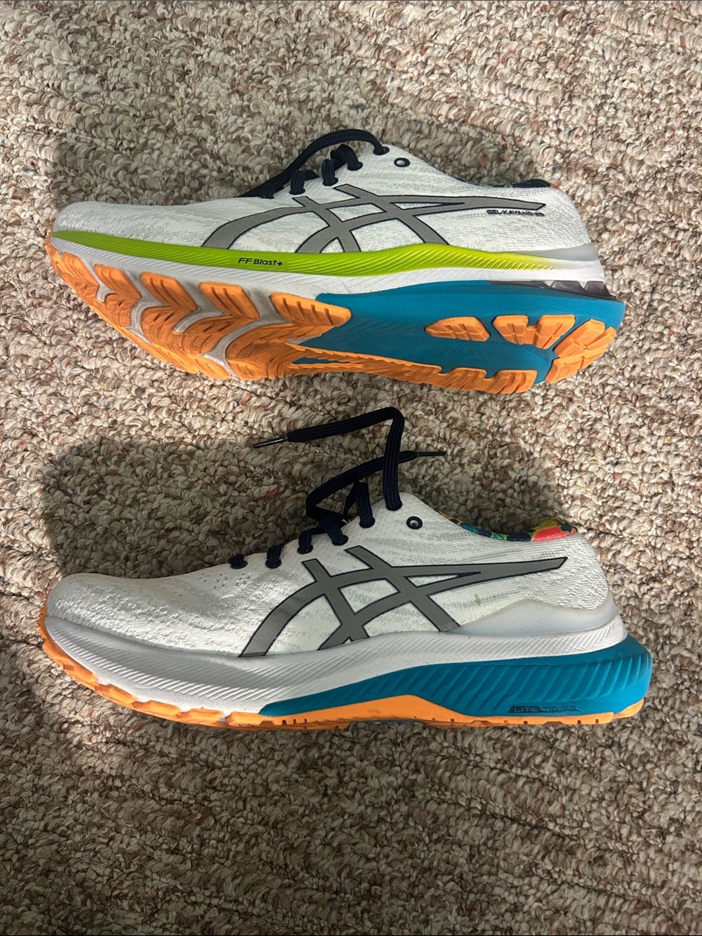 Men’s size 8 ASICS Gel Kayano 29 Lite-Show - Picture 3 of 5